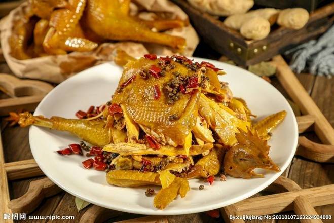 B3. Spicy Pepper Chicken (麻椒鸡)